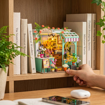 DIY Miniature House Kit | Alice's Garden