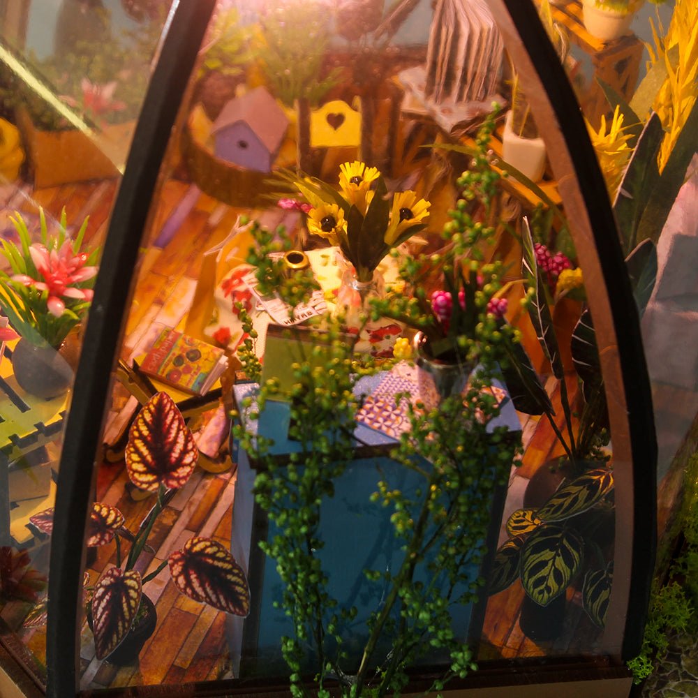 Starry Garden DIY miniature house kit flower greenhouse close-up