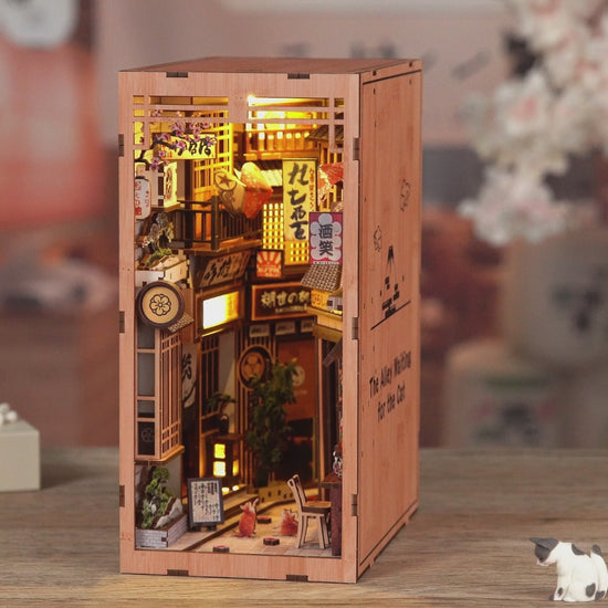 Soothee DIY Book Nook Kit | Sakura Alley