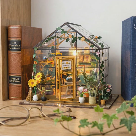 Soothee DIY Miniature House Kit | Sunshine Greenhouse